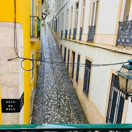 Апартаменты Alfama Charm - Authentic Experience *
